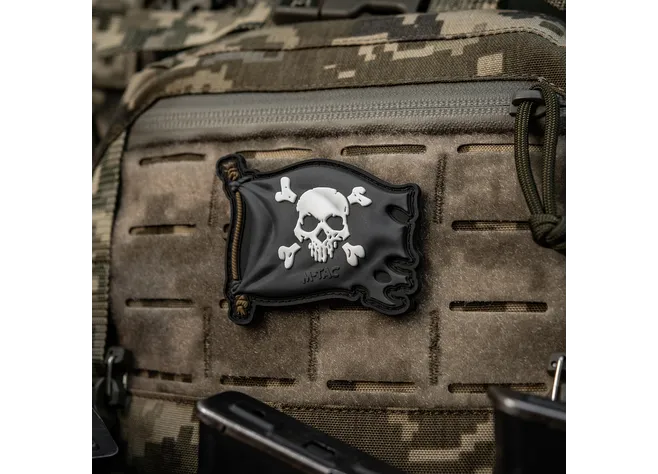 Нашивка M-Tac Веселий Роджер PVC Black Фото 2
